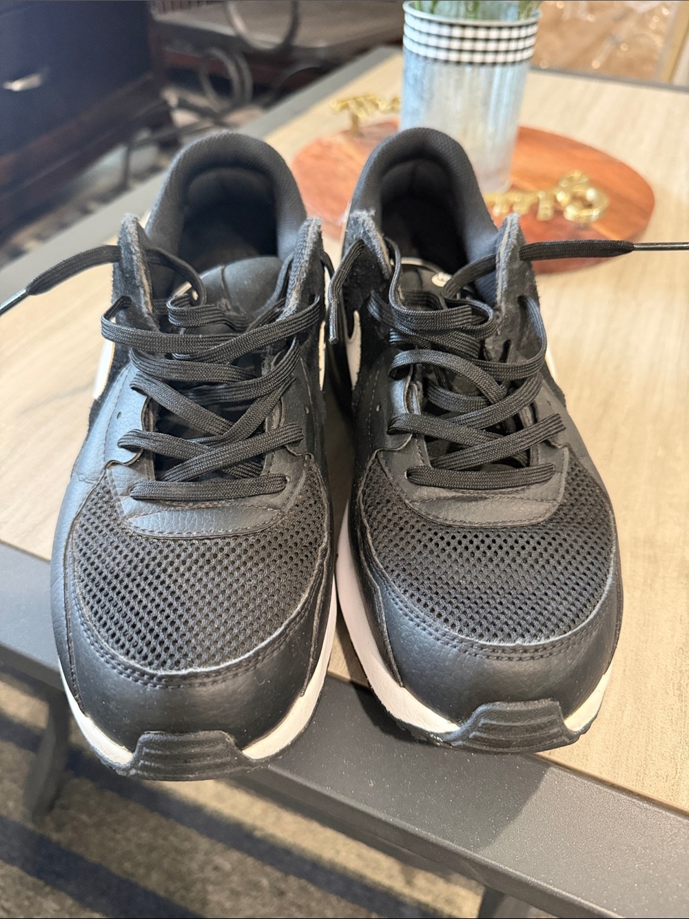 Nike Black and White Air Max Low-Top Sneakers - Picture 4 of 6